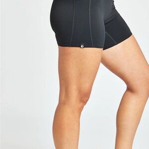Oiselle O-Mazing Power Shorts size 6 black